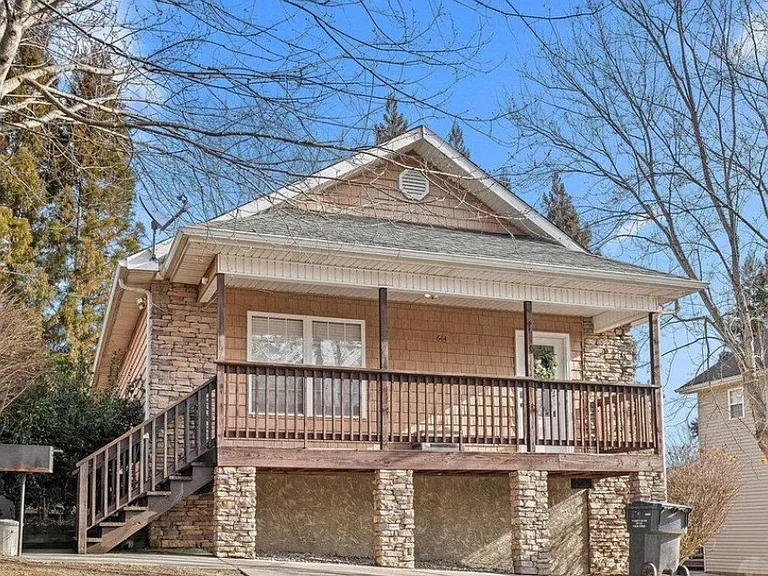 644 Lloyd Huskey Rd — Photo 1