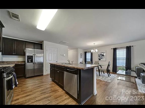 5th image of 8741 Longnor St
