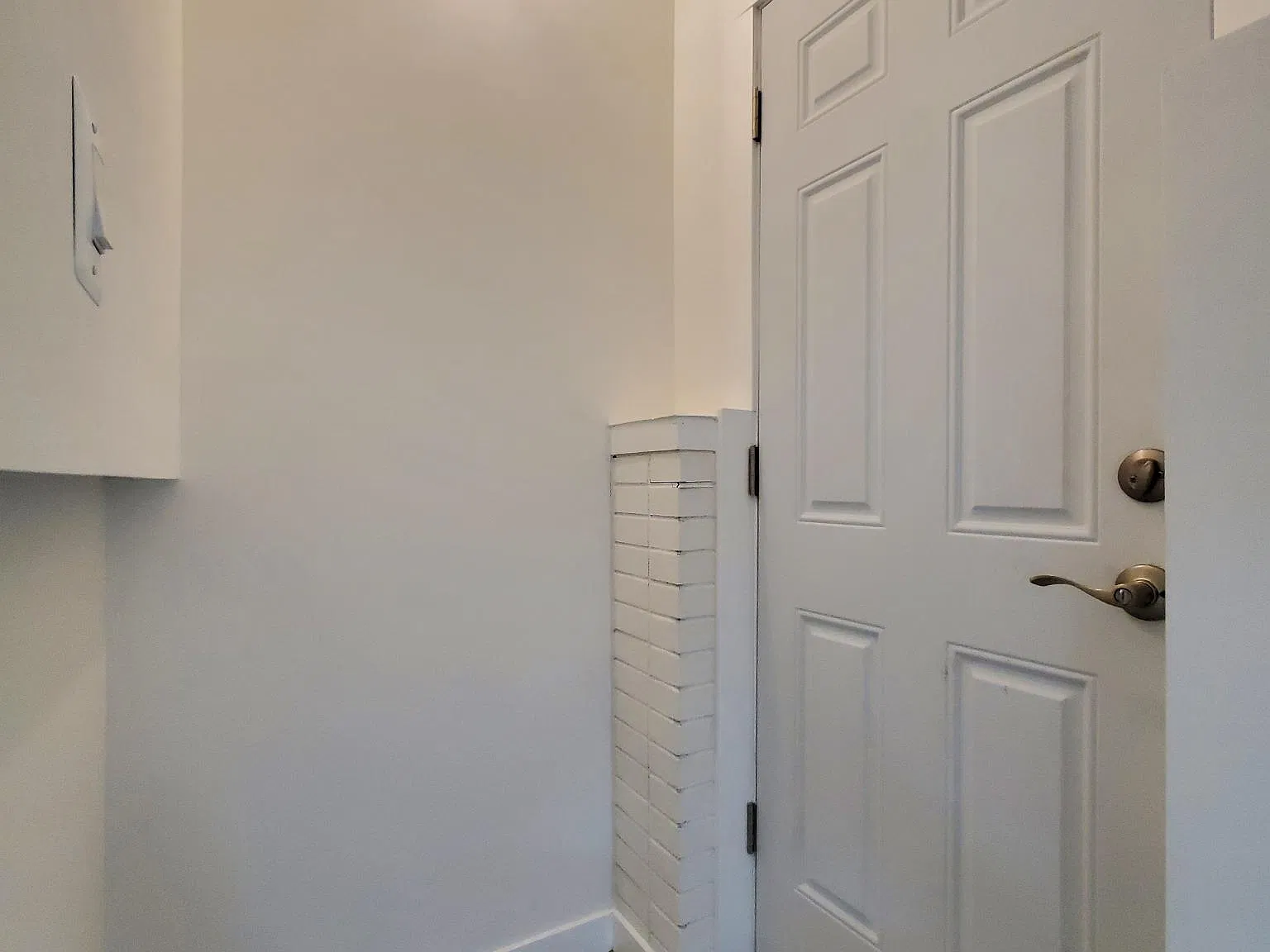 2 bed, 1000 sqft, $1,800 — Photo 2