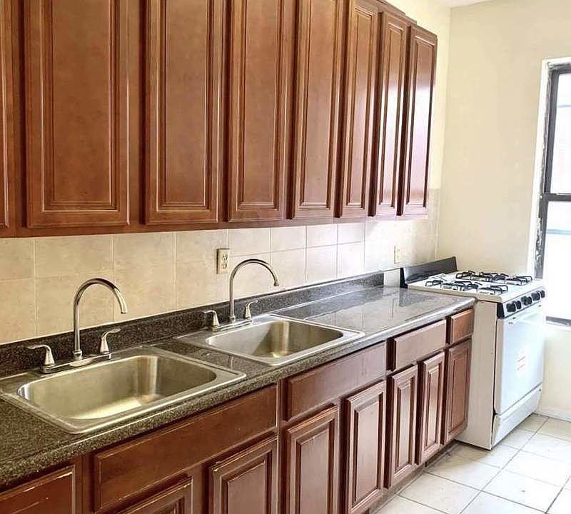 1st image of 437 Kingston Ave APT C4