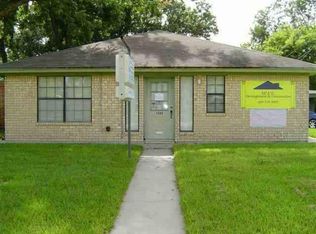 1502 Nall St, Port Neches, TX 77651