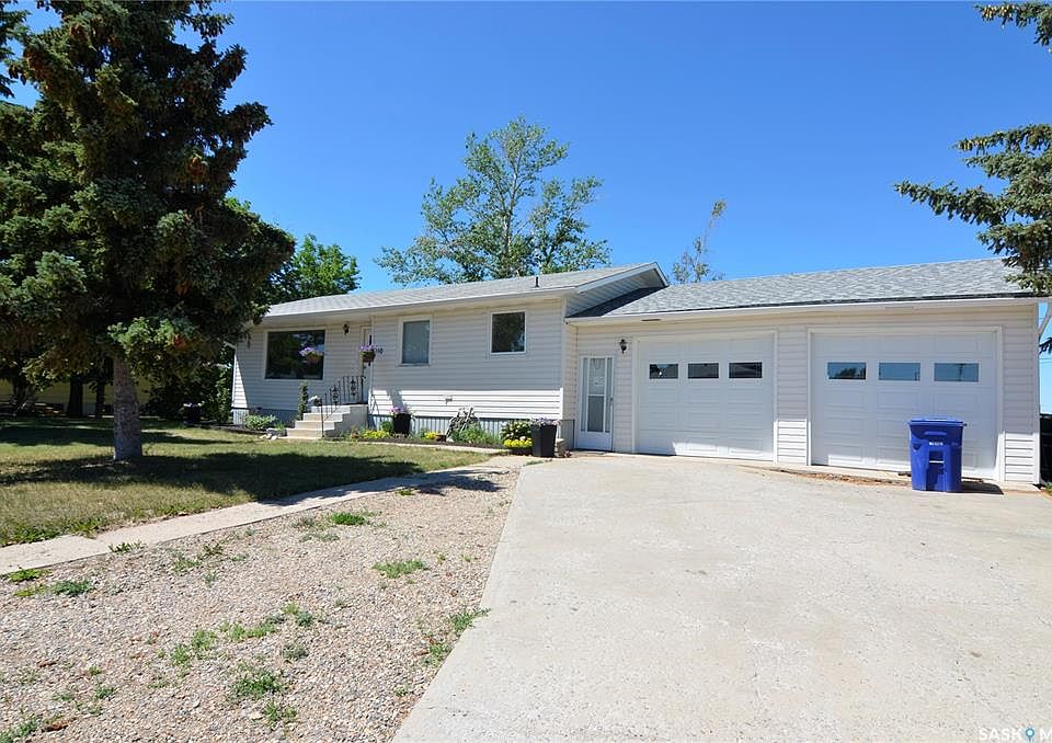 110 2nd St W, Kyle, SK S0L 1T0 MLS SK861358 Zillow