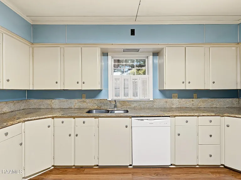 418 Marguerite Blvd — Photo 17