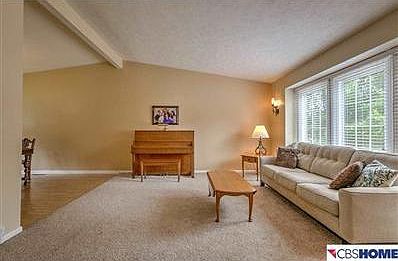 2nd image of 702 Edgewood Blvd