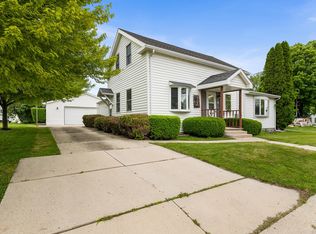 542 Madison St, Reedsville, WI 54230