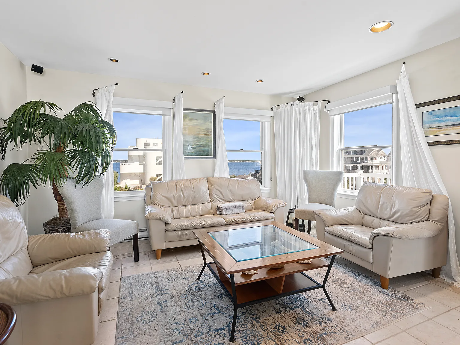 Two weeks - Westhampton Dunes Oceanfront Exclusive — Photo 4