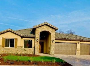 8090 Lake Shore Dr, Chowchilla, CA