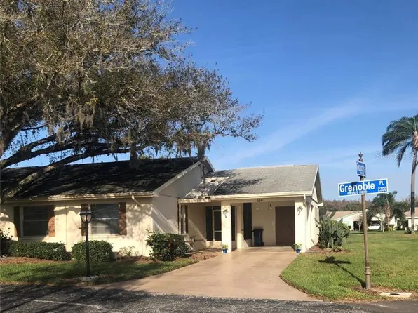 2301 Grenoble Pl, Sun City Center, FL 33573