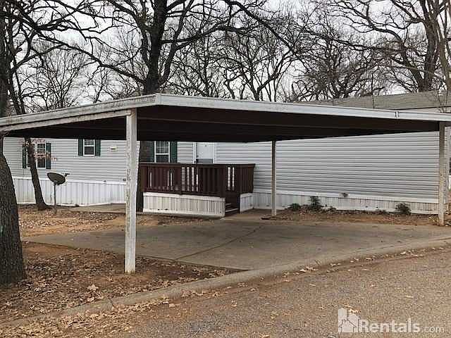 1st image of 956 Royal Cir