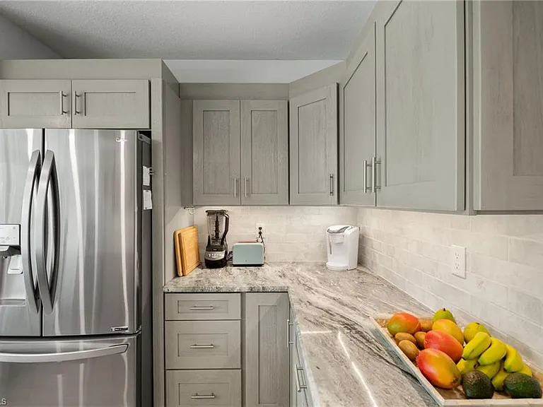 6855 Satinleaf Rd S #103 — Photo 8