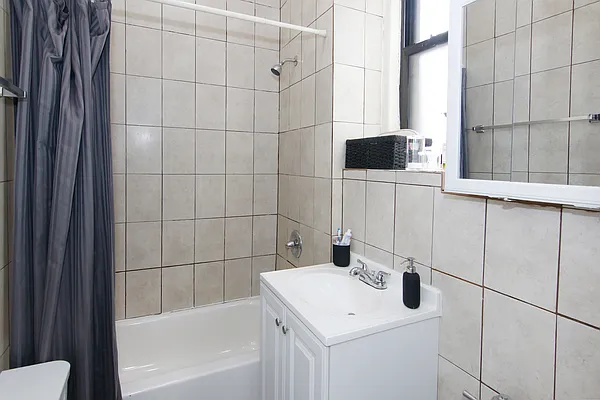 Rented by Modern Spaces | media 6