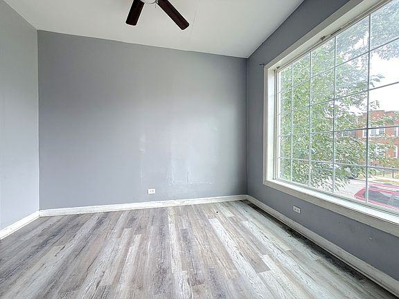 3rd image of 6835 S Champlain Ave