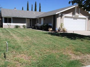 1618 W Candlewood Ave, Rialto, CA 92377