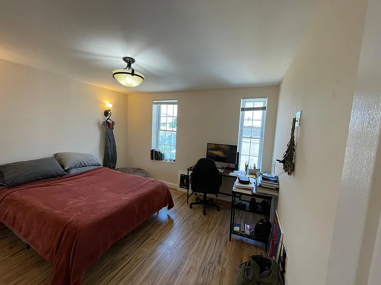 3210 E Baltimore St — Photo 11