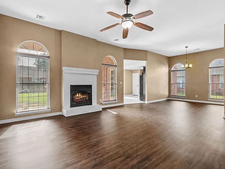 794 N Blazing Star Dr — Photo 6