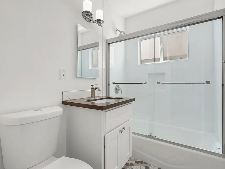 1645 Federal Ave #3 — Photo 8