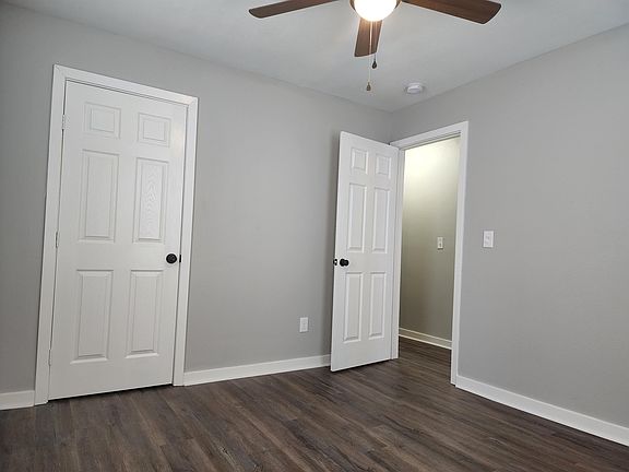 3rd image of 1508 Carver Ave