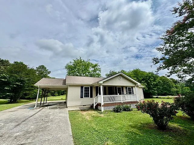 600 Pine Oaks Dr — Photo 1