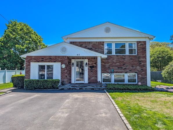 40 E Belmont Street, Bay Shore, NY 11706