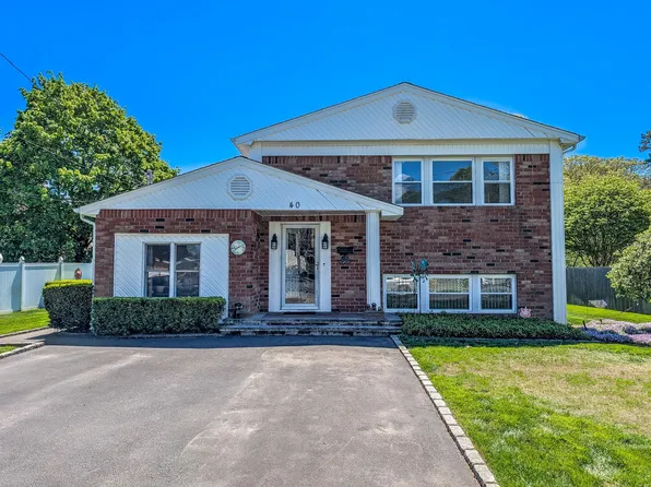 40 E Belmont Street, Bay Shore, NY 11706