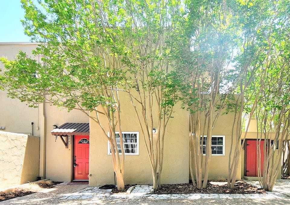 1st image of 537 Sand Bend Dr APT C