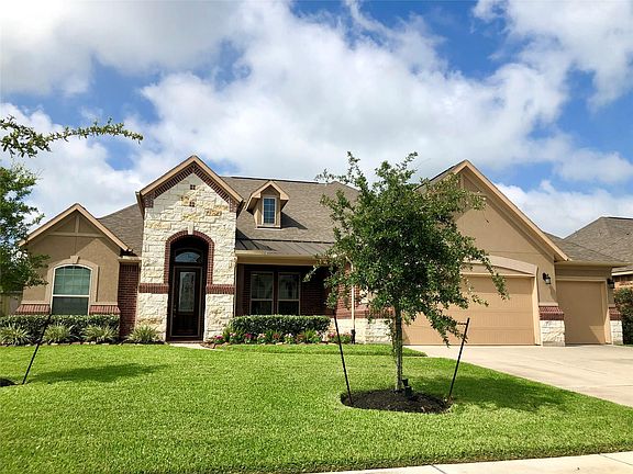 3rd image of 21115 Caddo Heights St