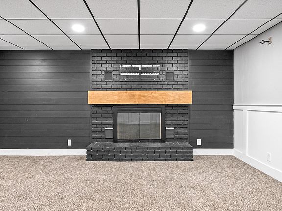4th image of 2731 Memorial Drive Ext
