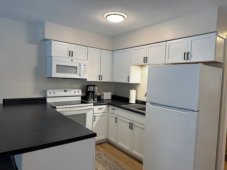 16440 Main St #1 — Photo 3