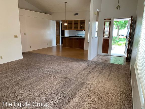 3rd image of 1034 N Oakwood Ct