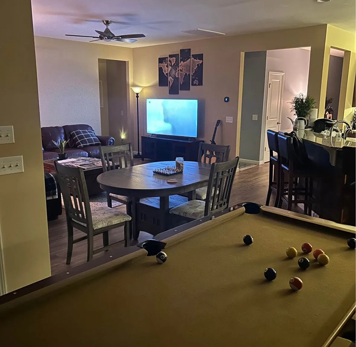 5 bed, 2663 sqft, $750 — Photo 3