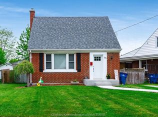53 Sunnyside Ave, Chatham Kent, ON N7M 1Z8