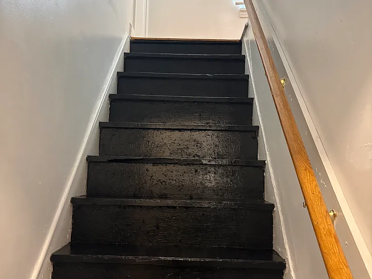 18064 Waltham St — Photo 6