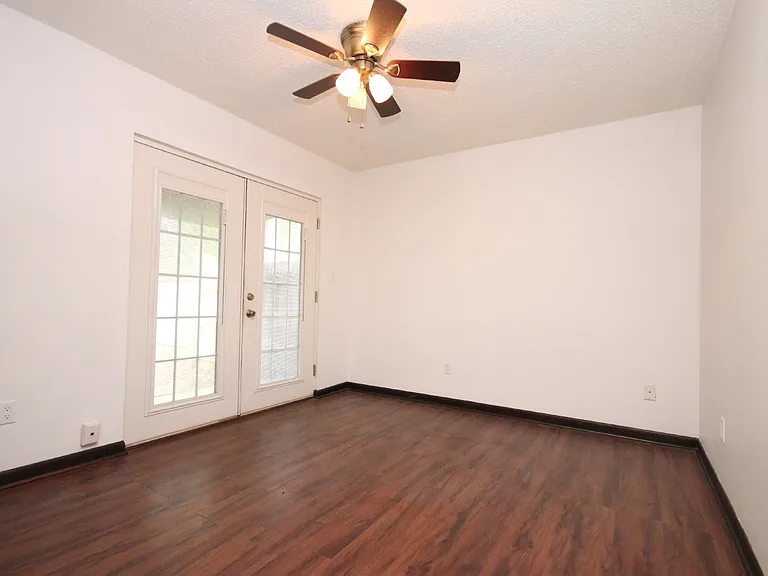 1455 Acorn Ln #F — Photo 12