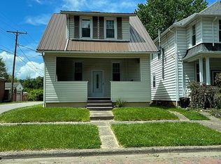 915 2nd St W, Huntington, WV 25701