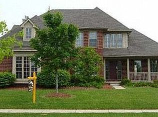 30360 Norwich Dr, Novi, MI 48377