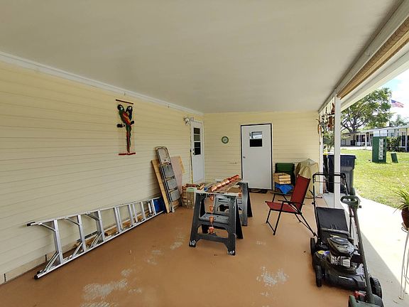 2nd image of 509 Bluff Dr