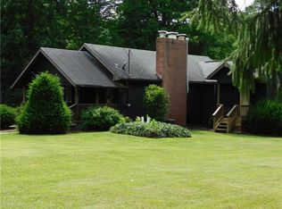 449 Grove City Rd, Slippery Rock, PA 16057