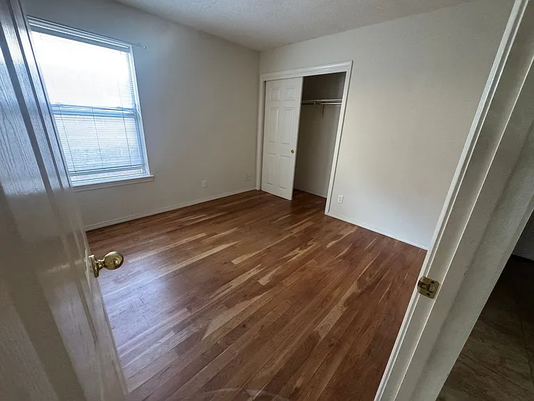 1142 Narcisco St NE — Photo 17