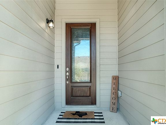 2nd image of 569 Elm Grn
