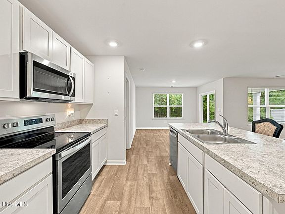 5th image of 2991 Hardsmith Street