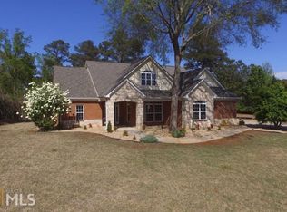 105 Landings Way, Lagrange, GA 30240