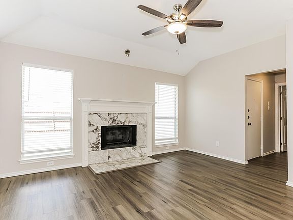 3rd image of 2823 Saint Martin Dr