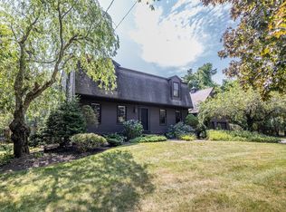 20 Staples Shore Rd, Lakeville, MA 02347