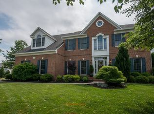 43417 Mink Meadows St, Chantilly, VA 20152