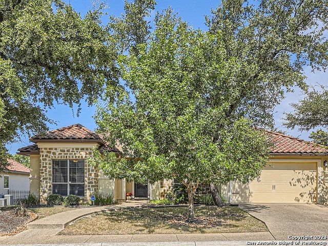 1st image of 25322 Estancia Circle