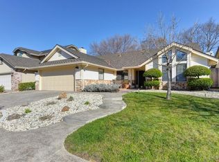 6438 Shadow Hawk Dr, Citrus Heights, CA