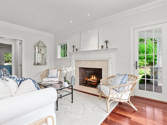 21 Walsh Ln Greenwich CT 06830-print-004-005-002-4200x2800-300dpi - Copy.jpg