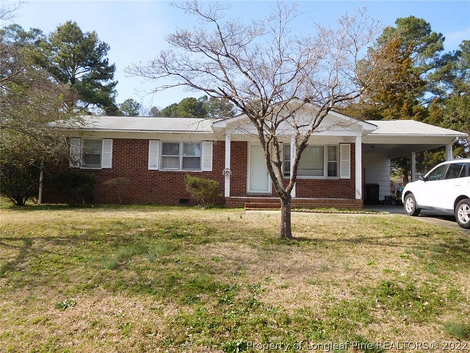 1st image of 1092 Essex Pl