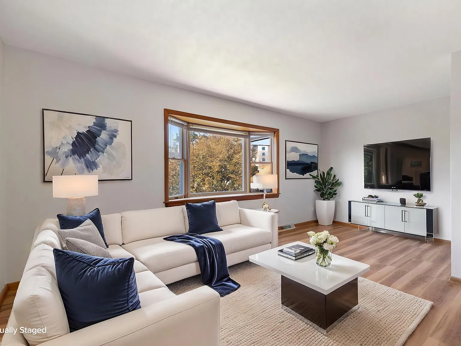 2 bed, 800 sqft, $1,600 — Photo 4