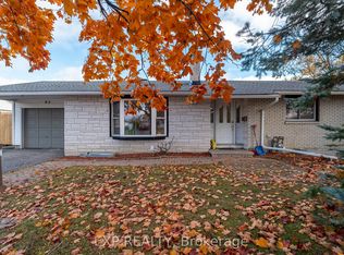 42 Birchview Rd, Ottawa, ON K2G3G6